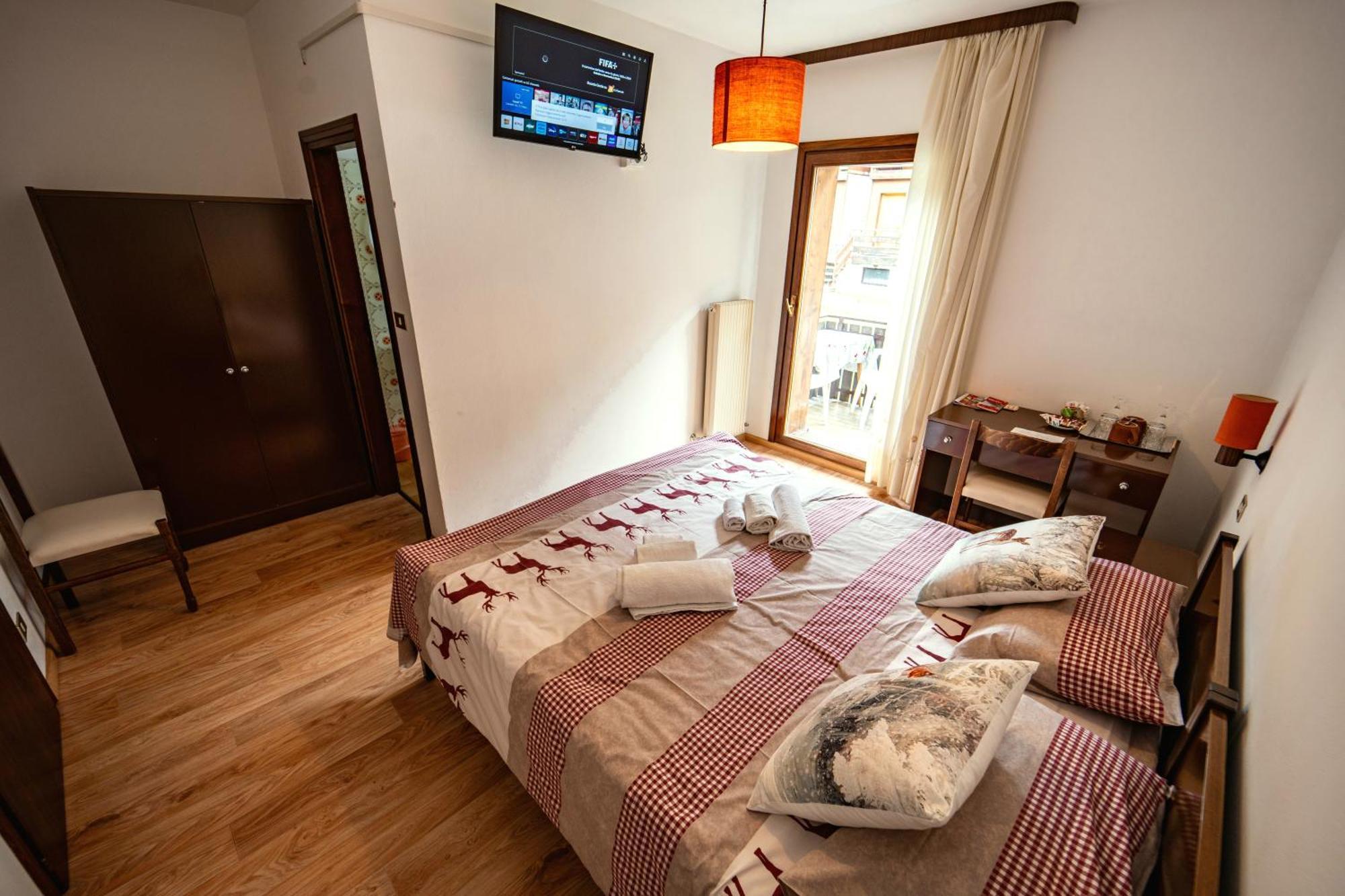 Cesa Cherpei - Dog Friendly Кампітелло-ді-Фасса Екстер'єр фото